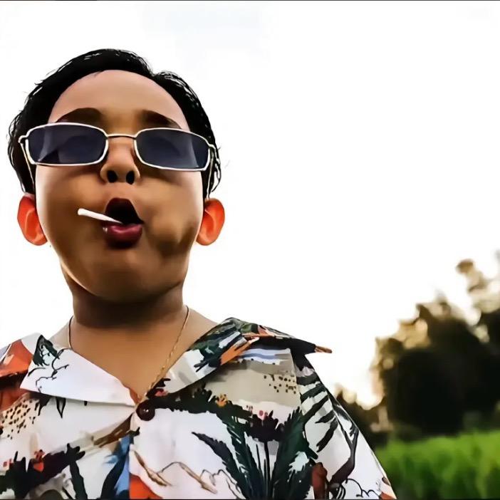 阿新在努力