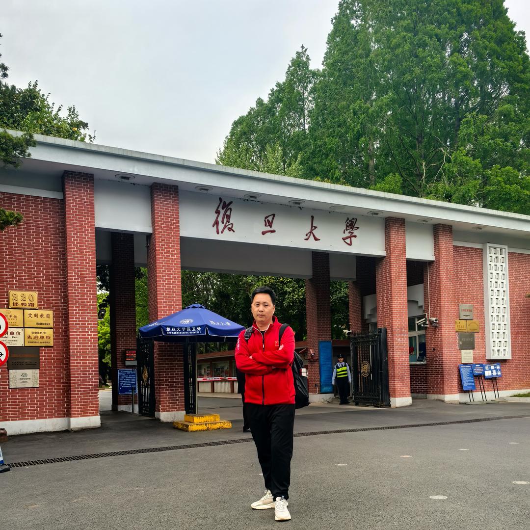 隔壁老黄