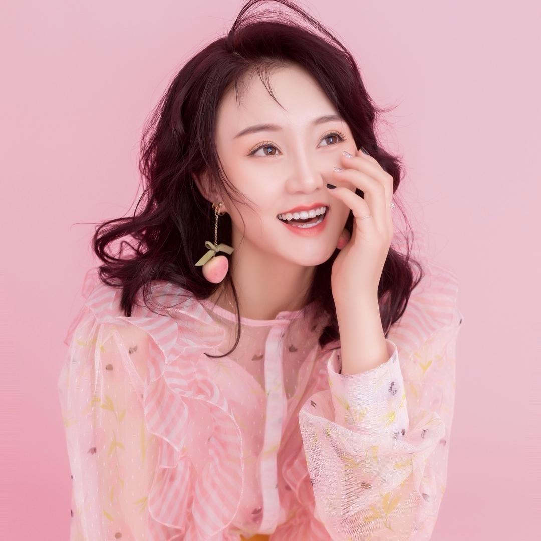 贵阳二小姐🐮摄影师