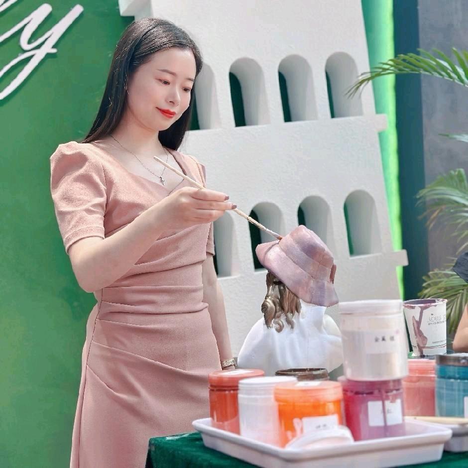 安康天贸城路易诗兰艺术涂料