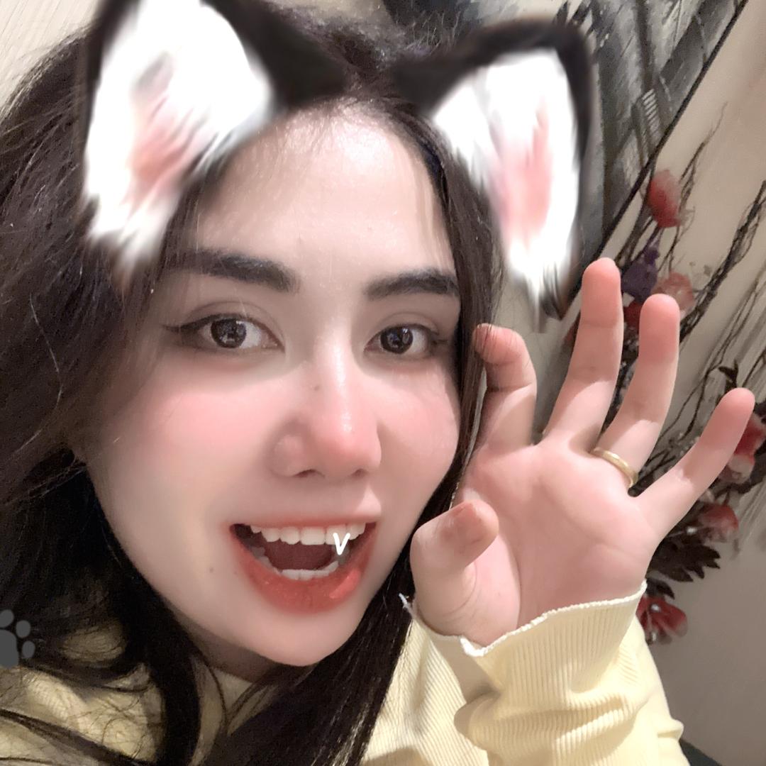 AMina028