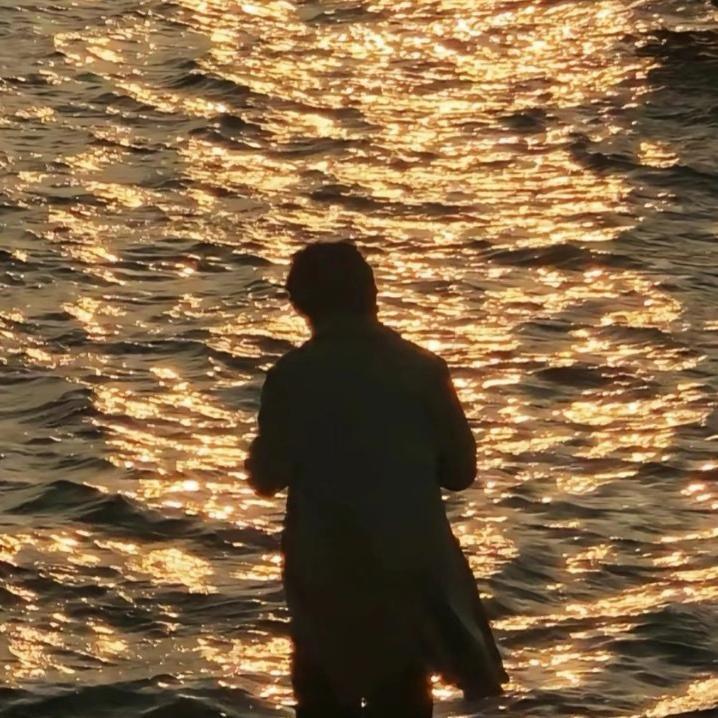 Y.🍯