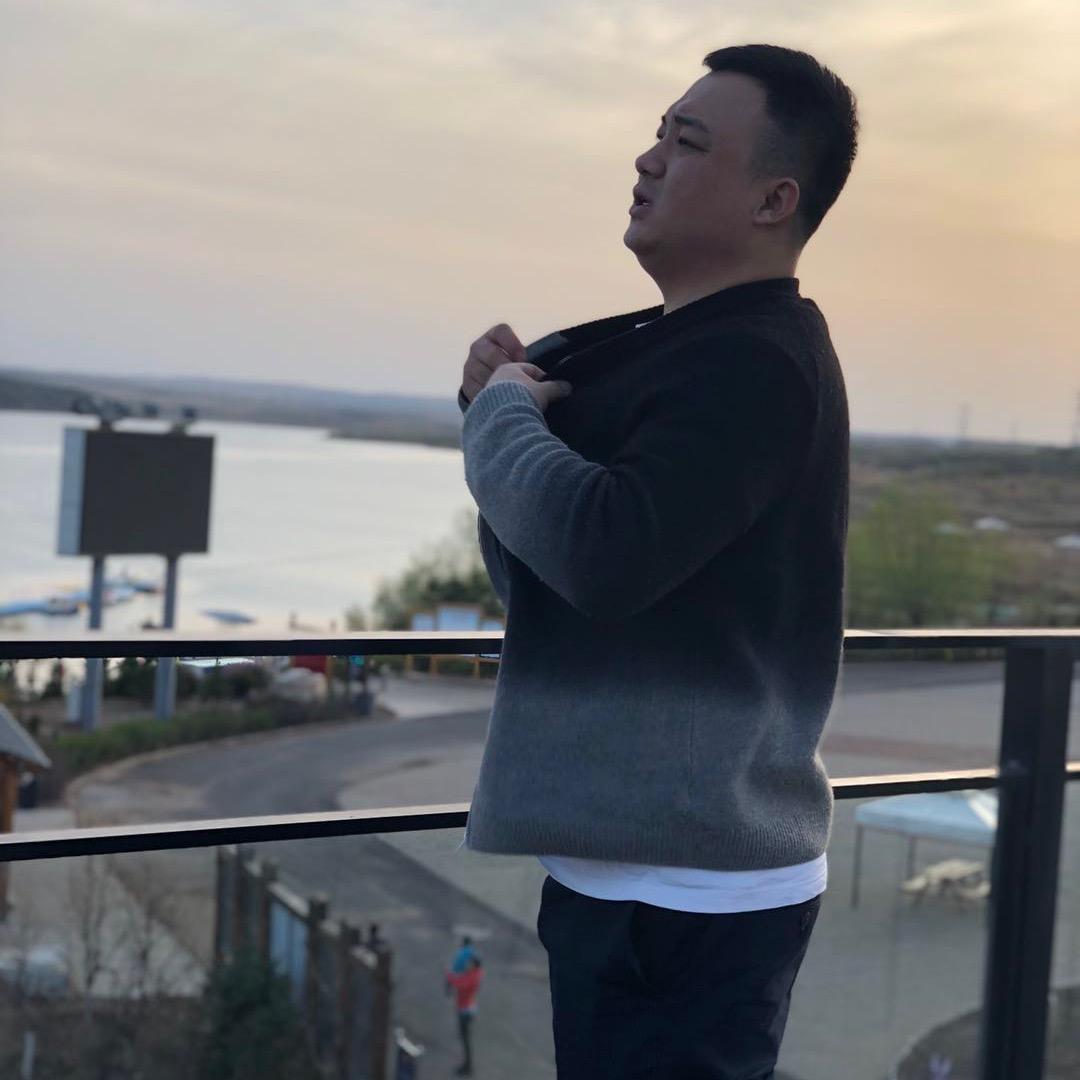 张北牛市 鹏飞志刚牲畜中介服务部