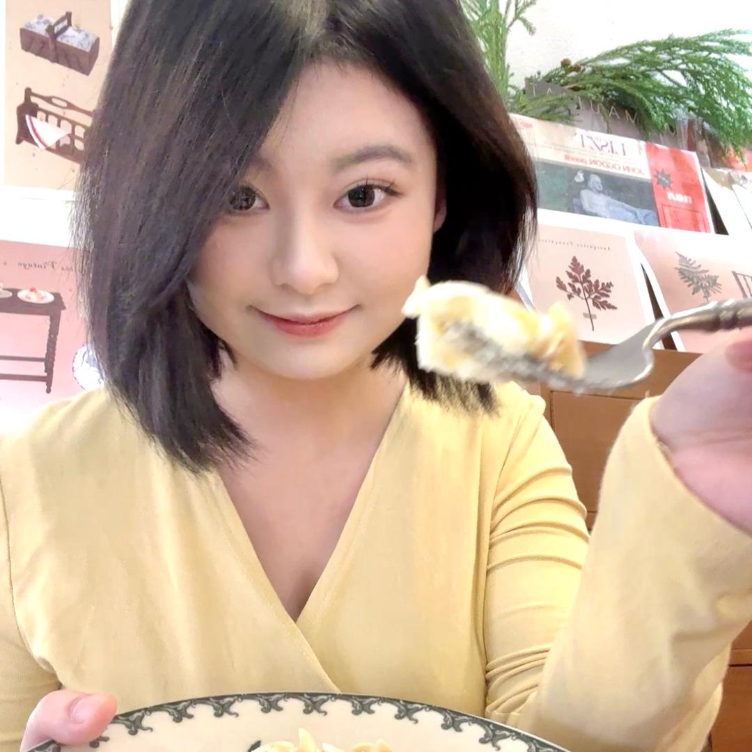 蟹黄小笼包