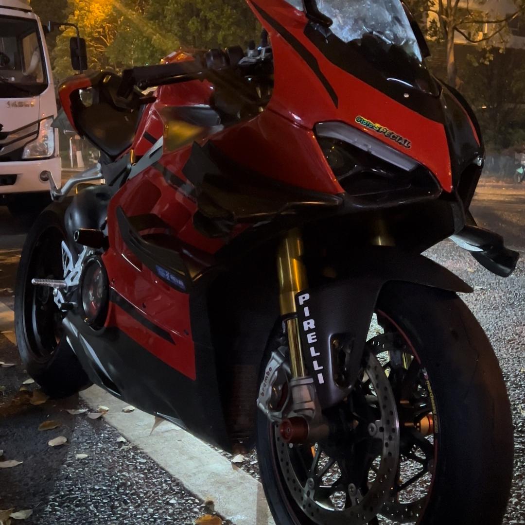 贵阳超玩汇机车康康（天价收车）