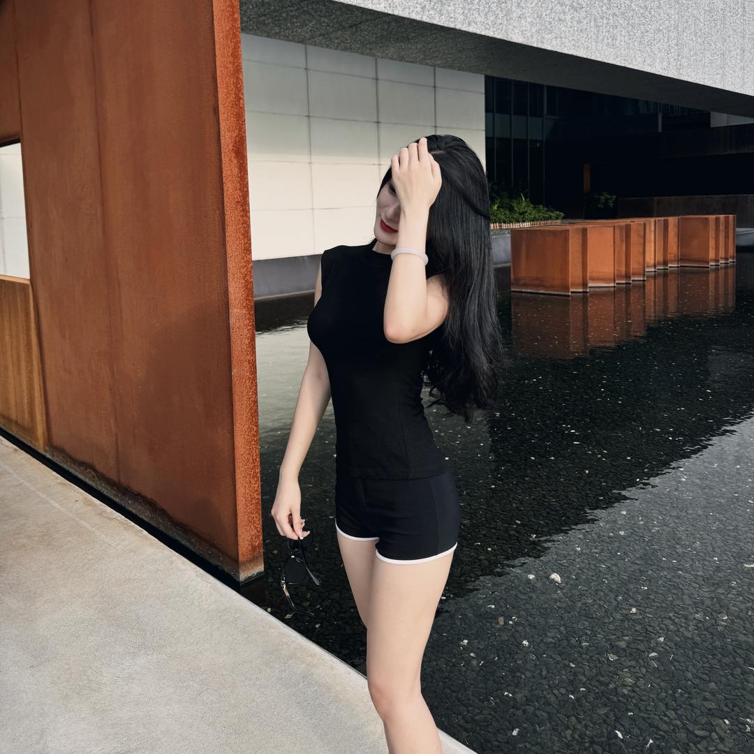李饱饱