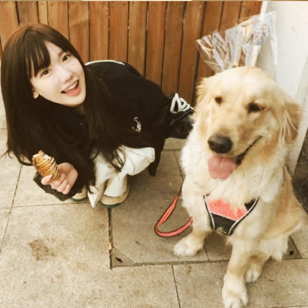 小玲.