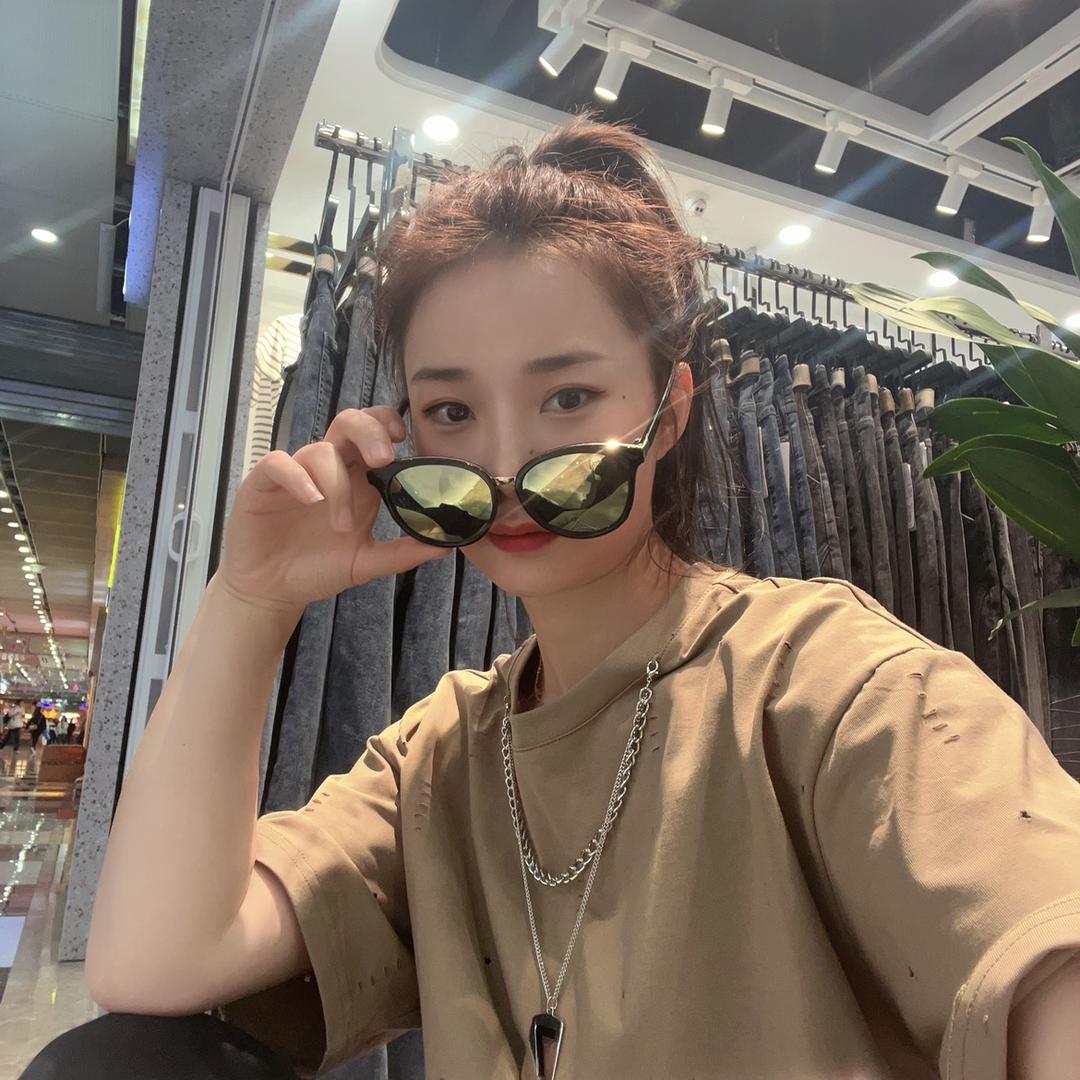 卖男装的小多多