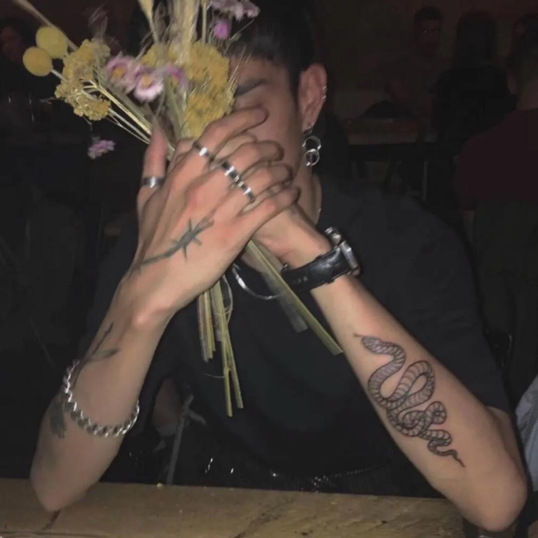 武月纹身⚜️⚜️