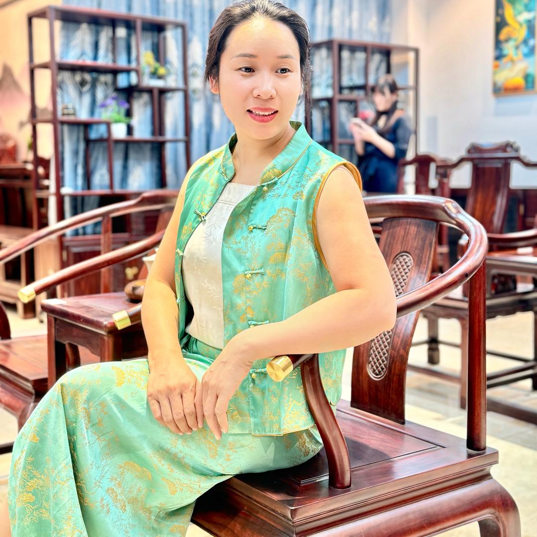 博豪居红木家具厂（老板娘）