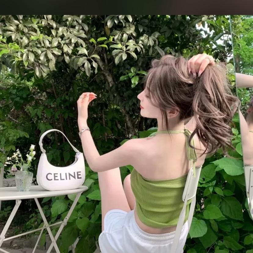 爱咬人的女神