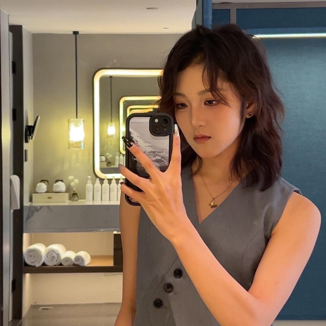 HaYoung河英