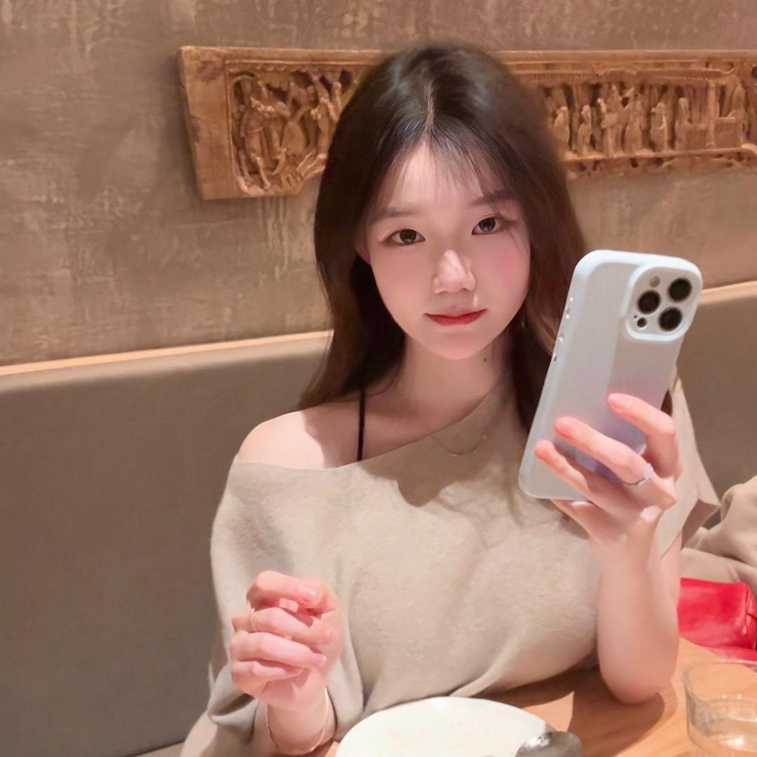 AAA纺织有限公司小琳