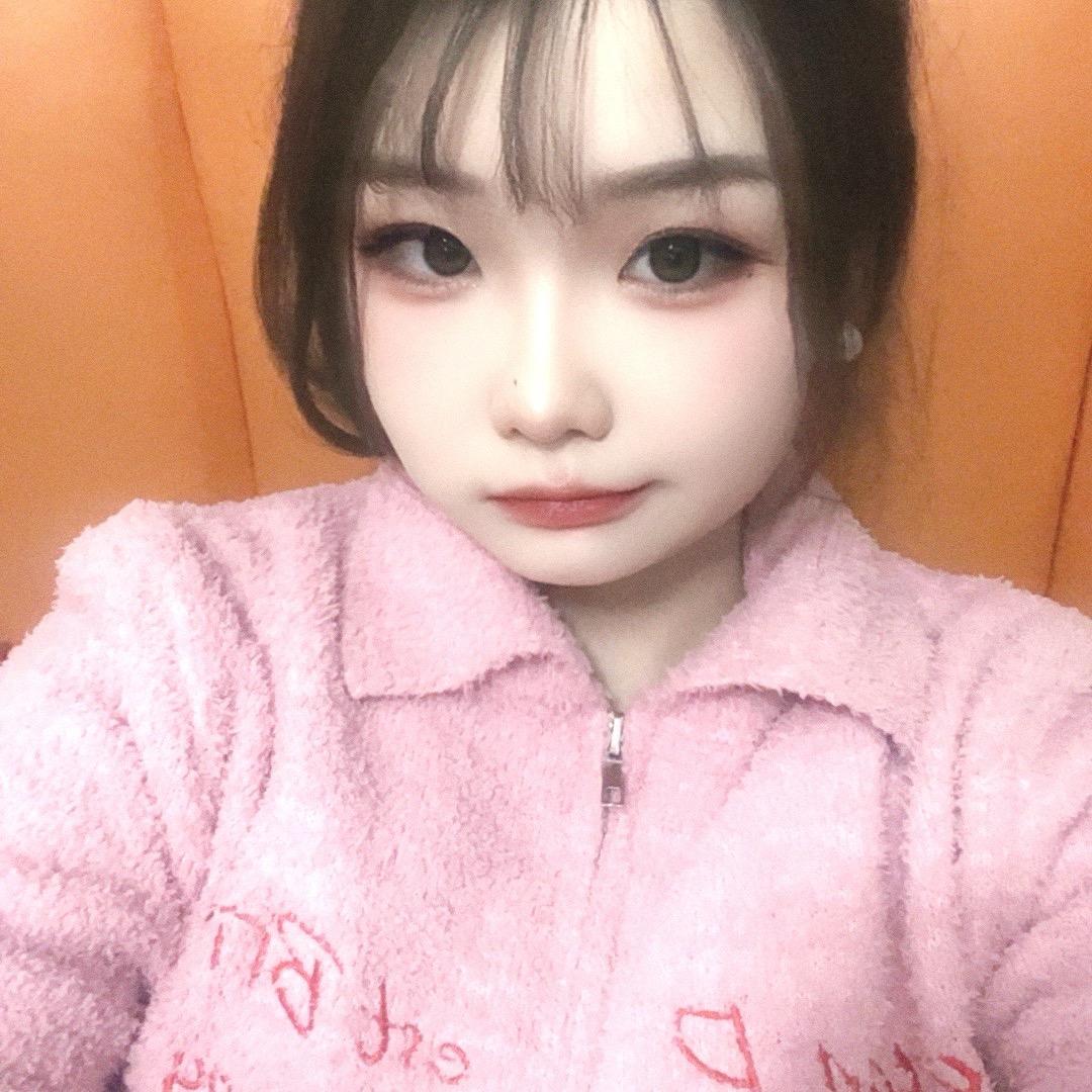 Rui  娜