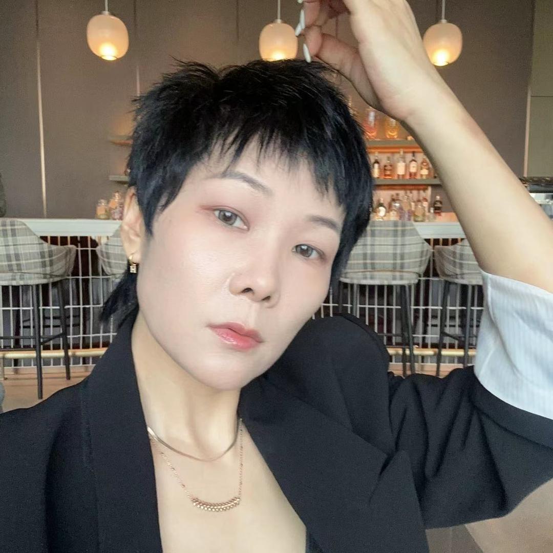 包姐和弟弟GlamGuru