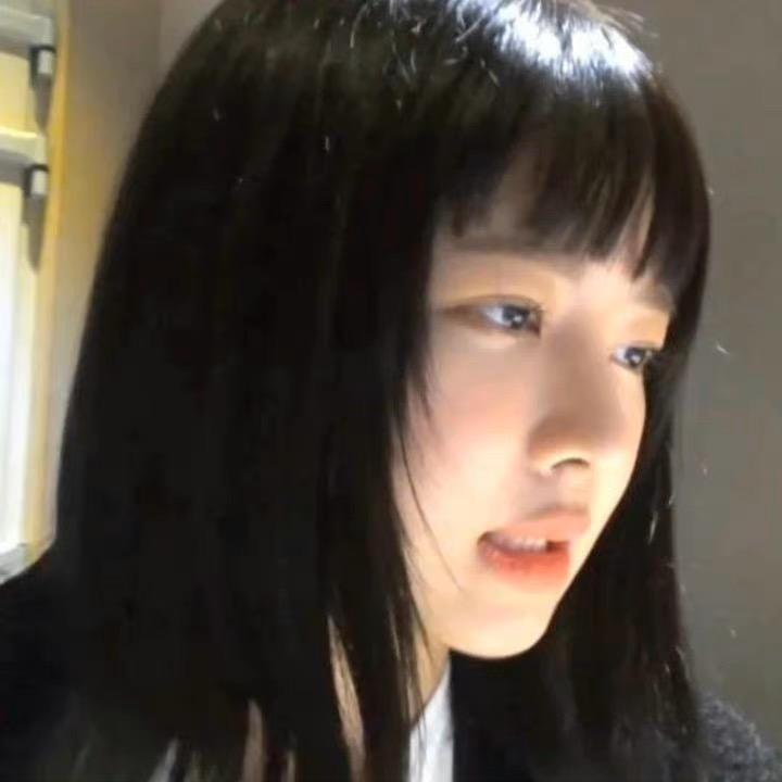 凌晨吃烤鸡翅也不会长胖对吧