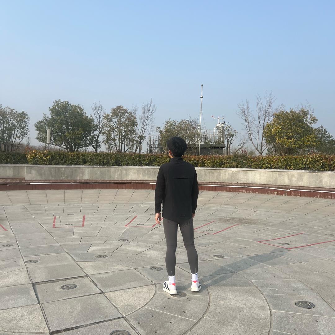 小安安.