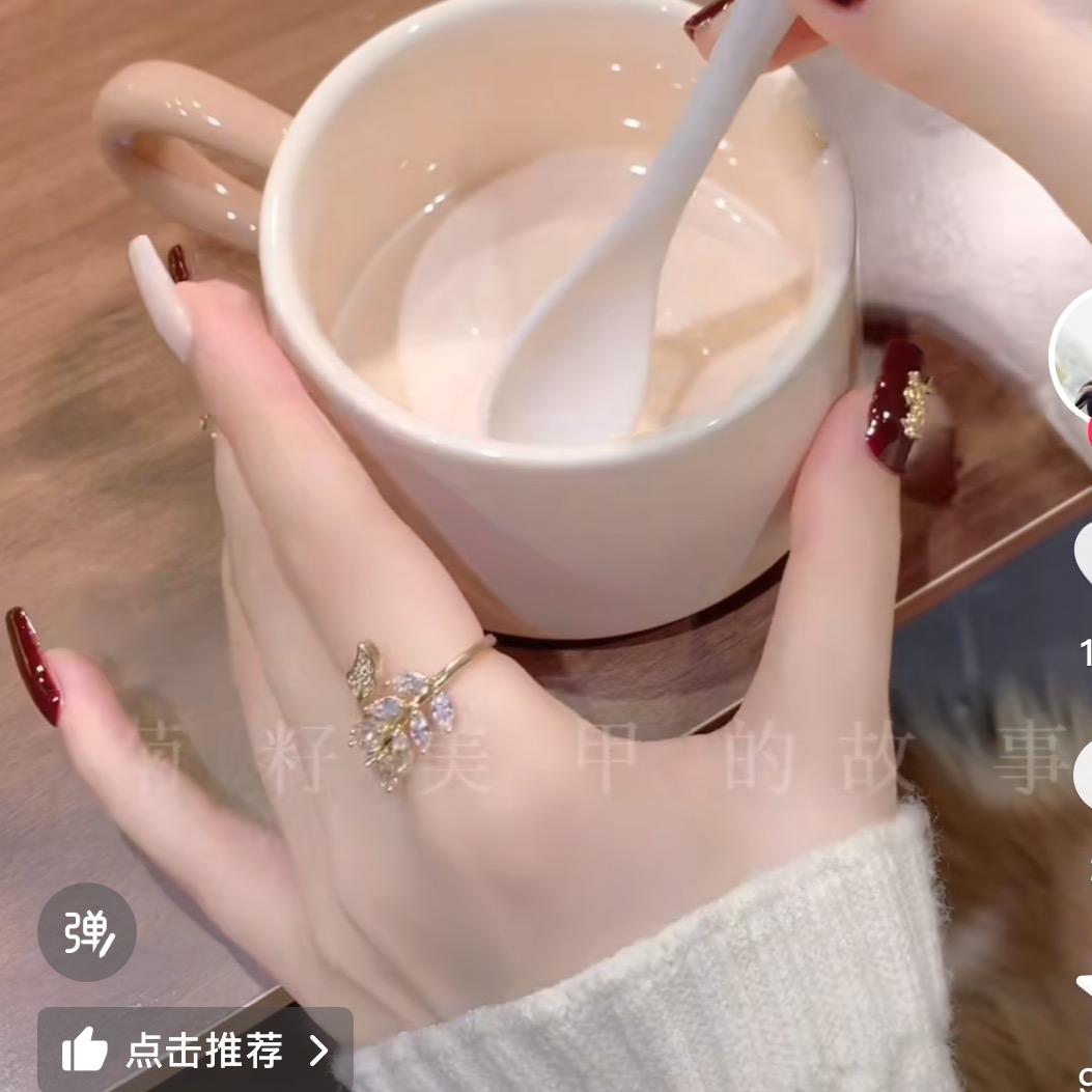 小阿姨