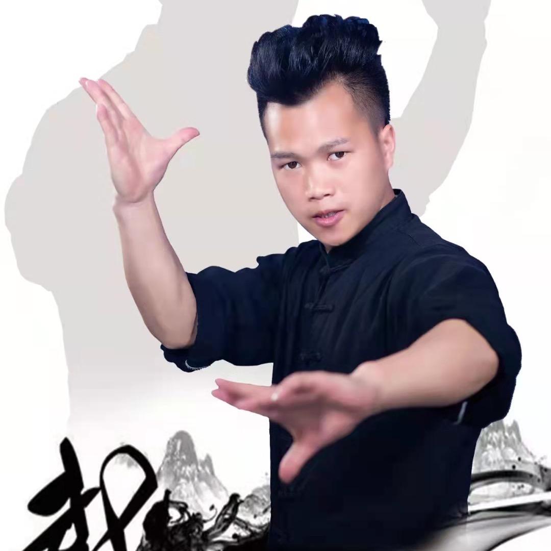会武术的笑长