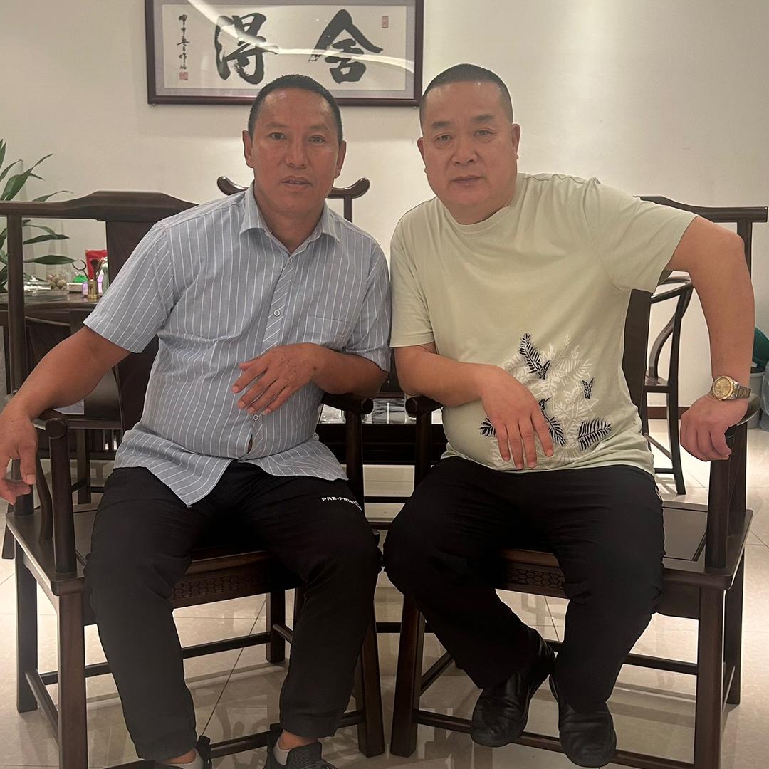 老余哥红木-老张