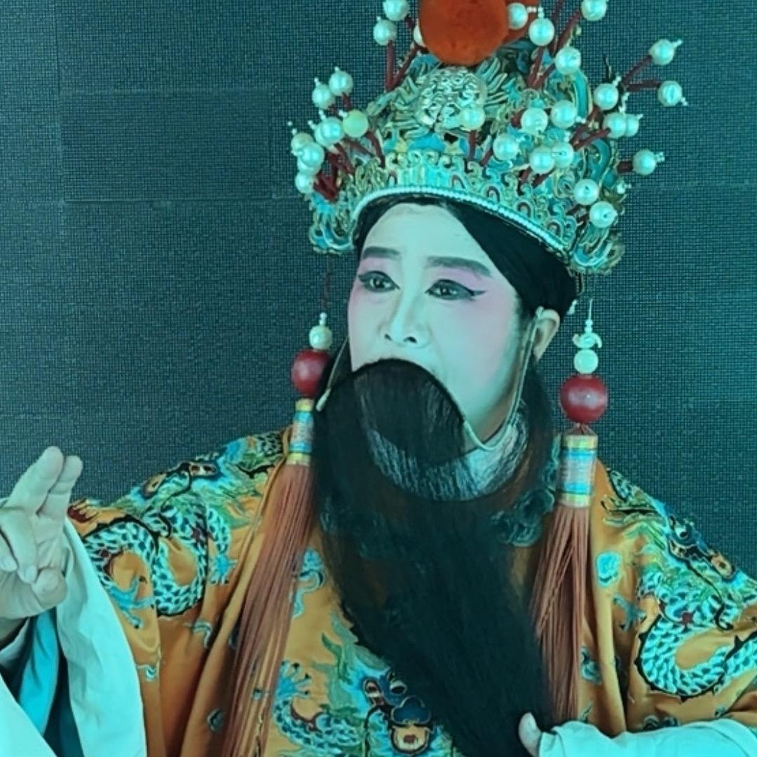 女红脸小丽