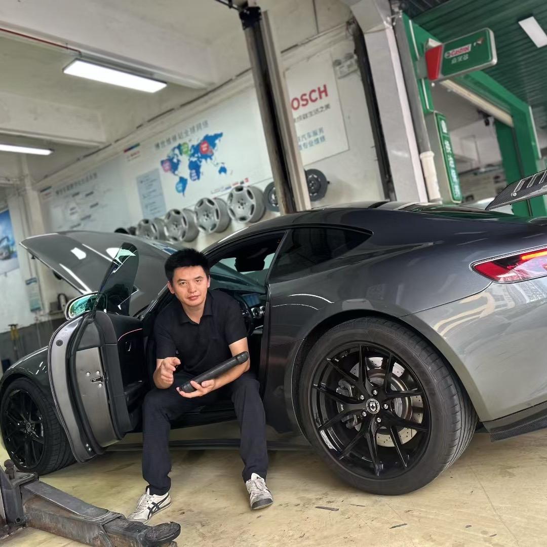 深圳彭哥修奔驰