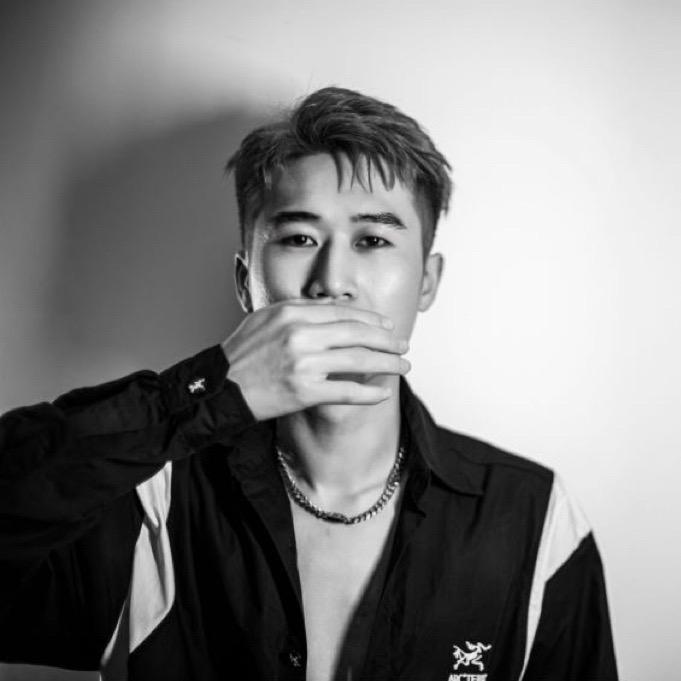 小飞造型☀️刘闯