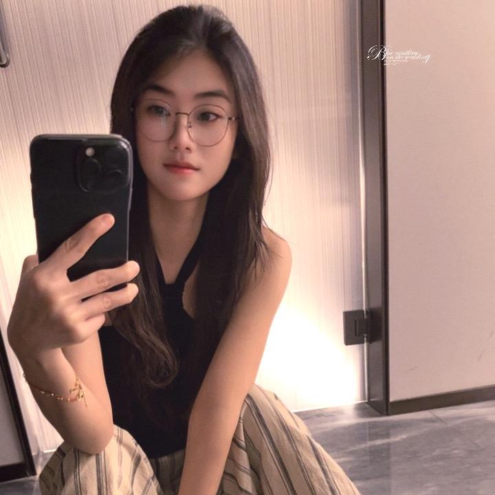 老板娘⁶⁶⁶