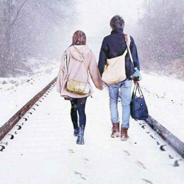 淡然一笑、