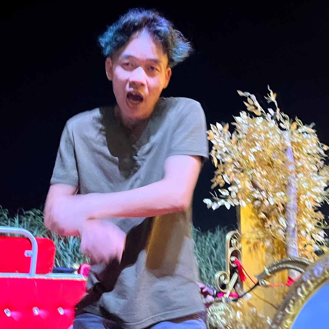 拖鞋哥哥