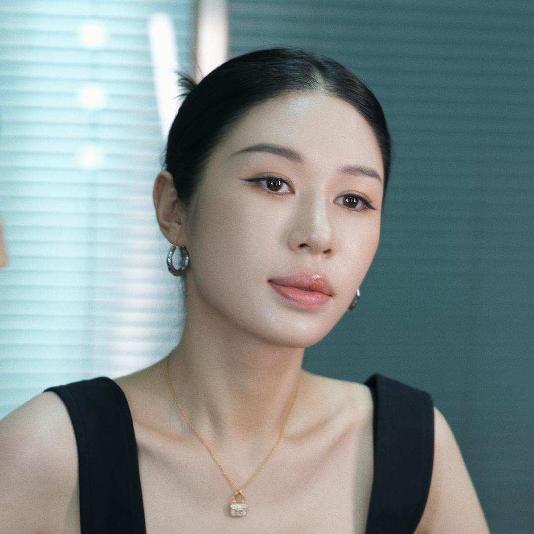 瑶浴博主唯佳