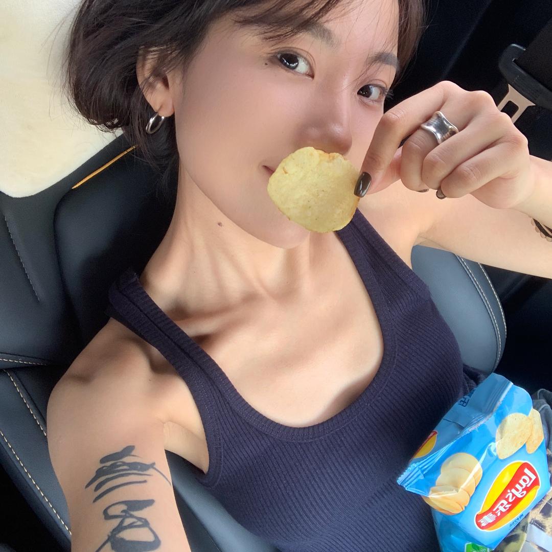 ahei阿黑穿什么