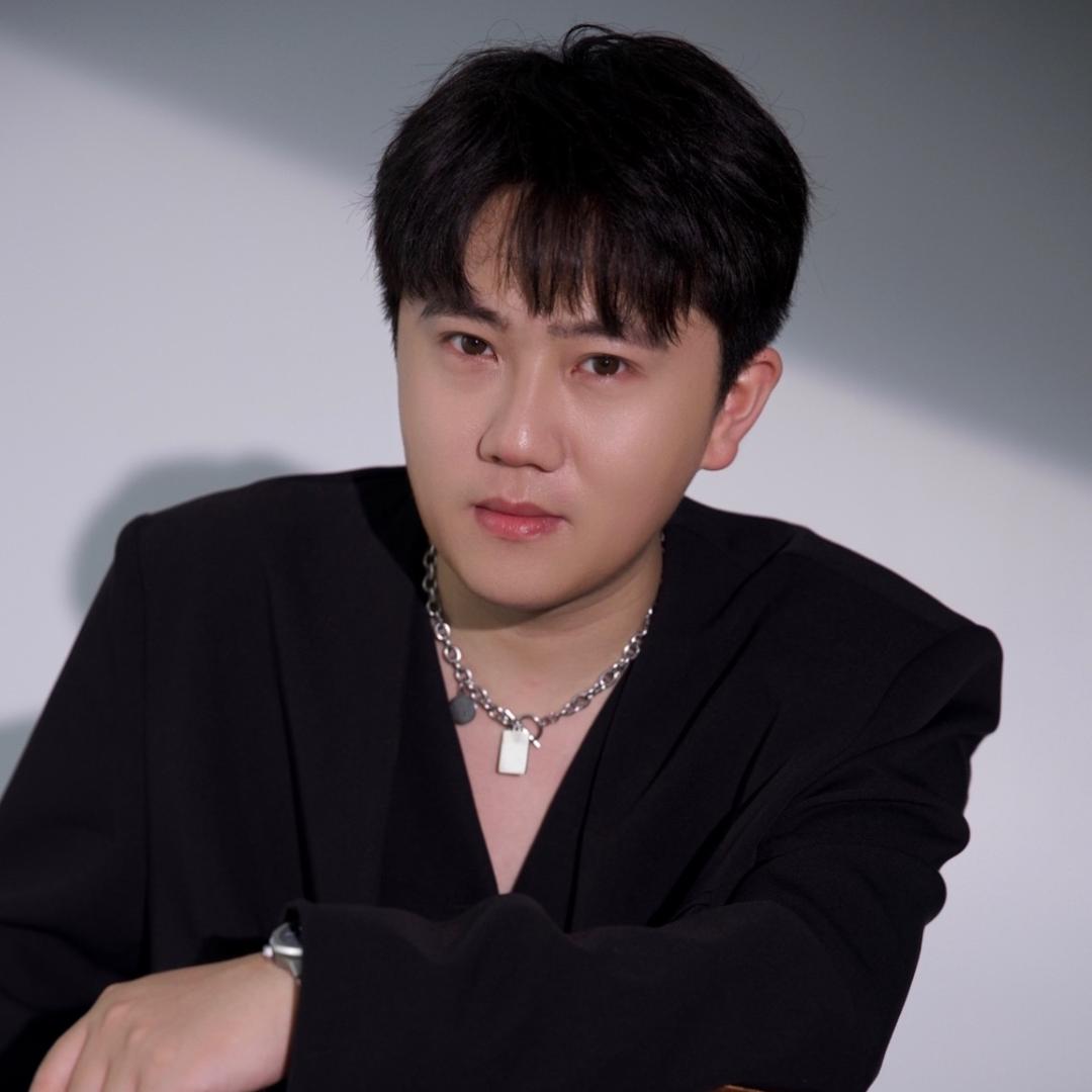 成都皓然大神发型设计
