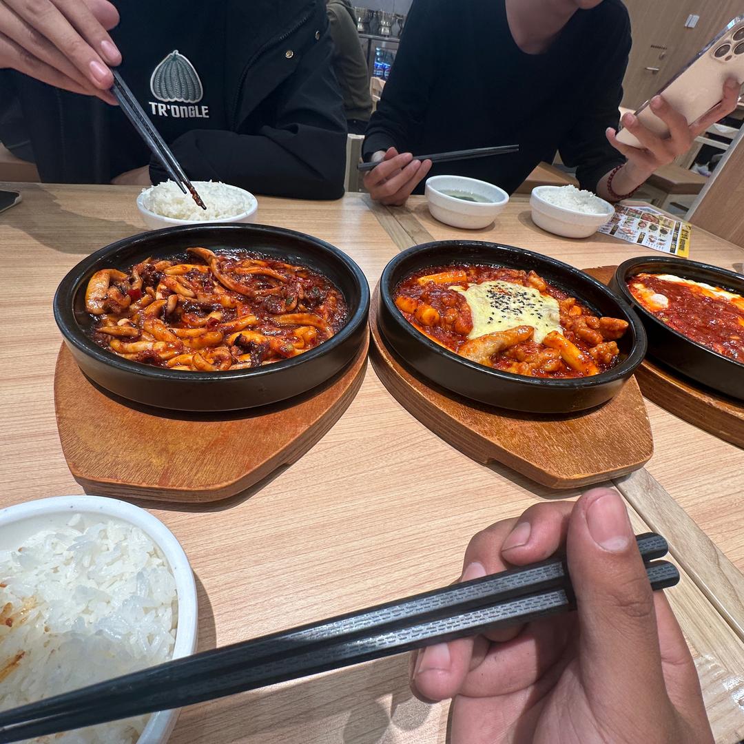 ￴￴ ภิกฺขุสฺส