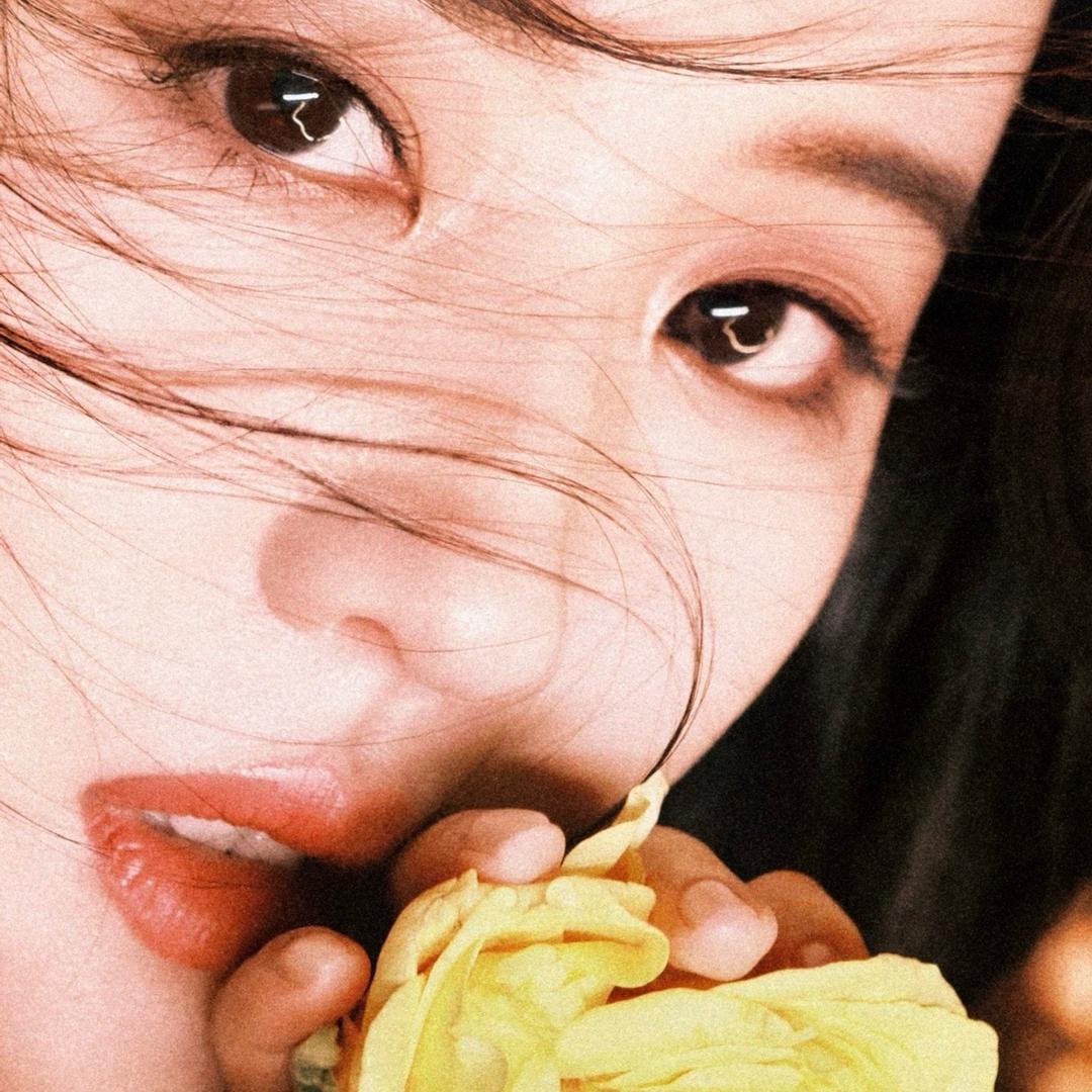 夏伊名雪儿