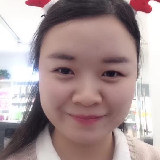 落花的窗台
