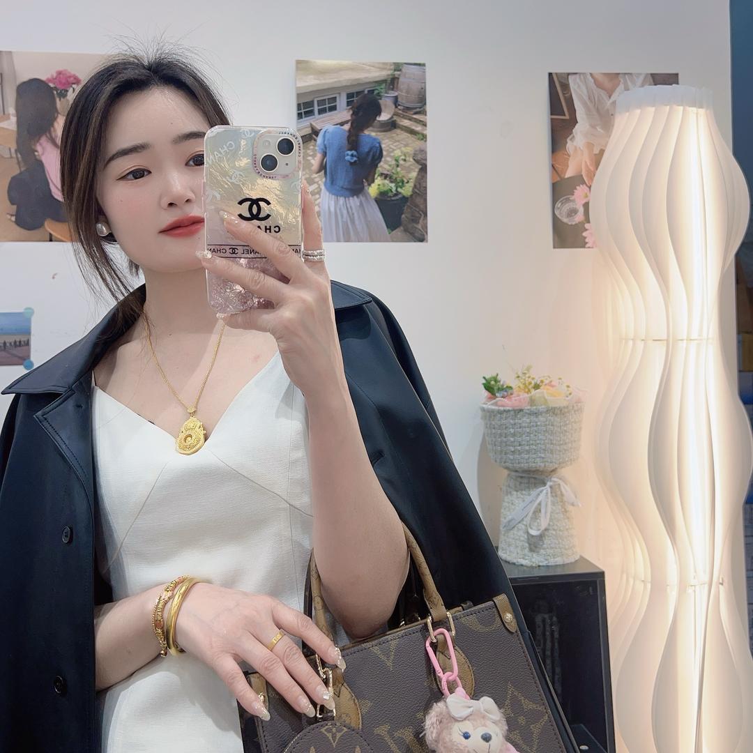 奈看女装吾悦广场