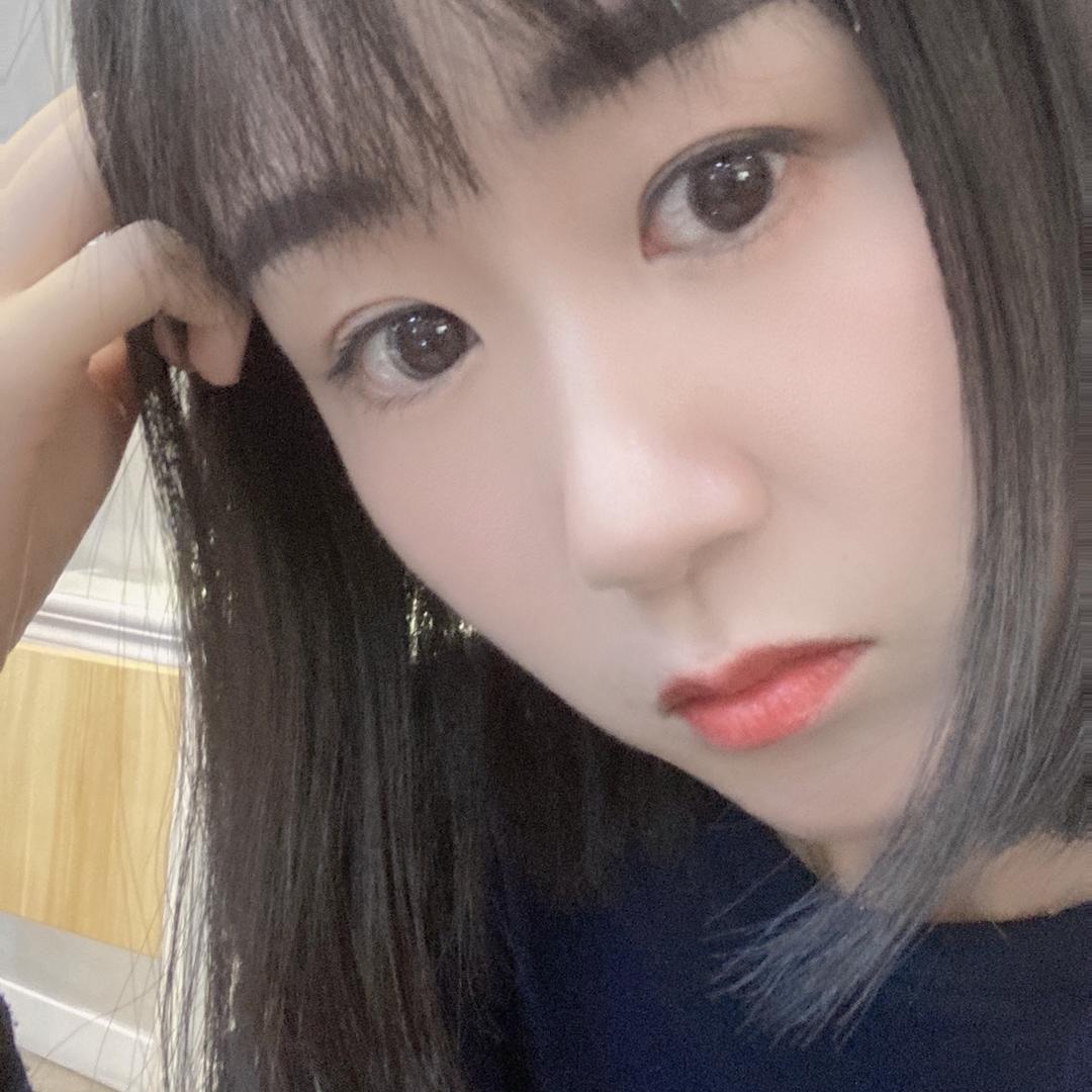 三月青