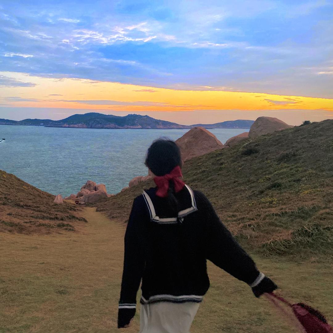 噢山人Simone