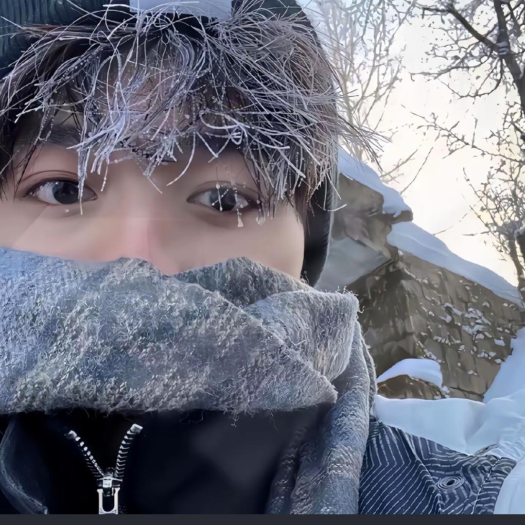 爱吃狼的小红帽