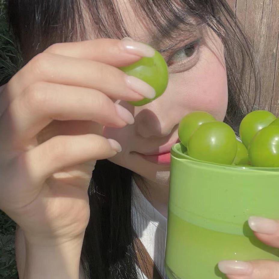 多吃葡萄🍇（死活减不下来肥版💢）