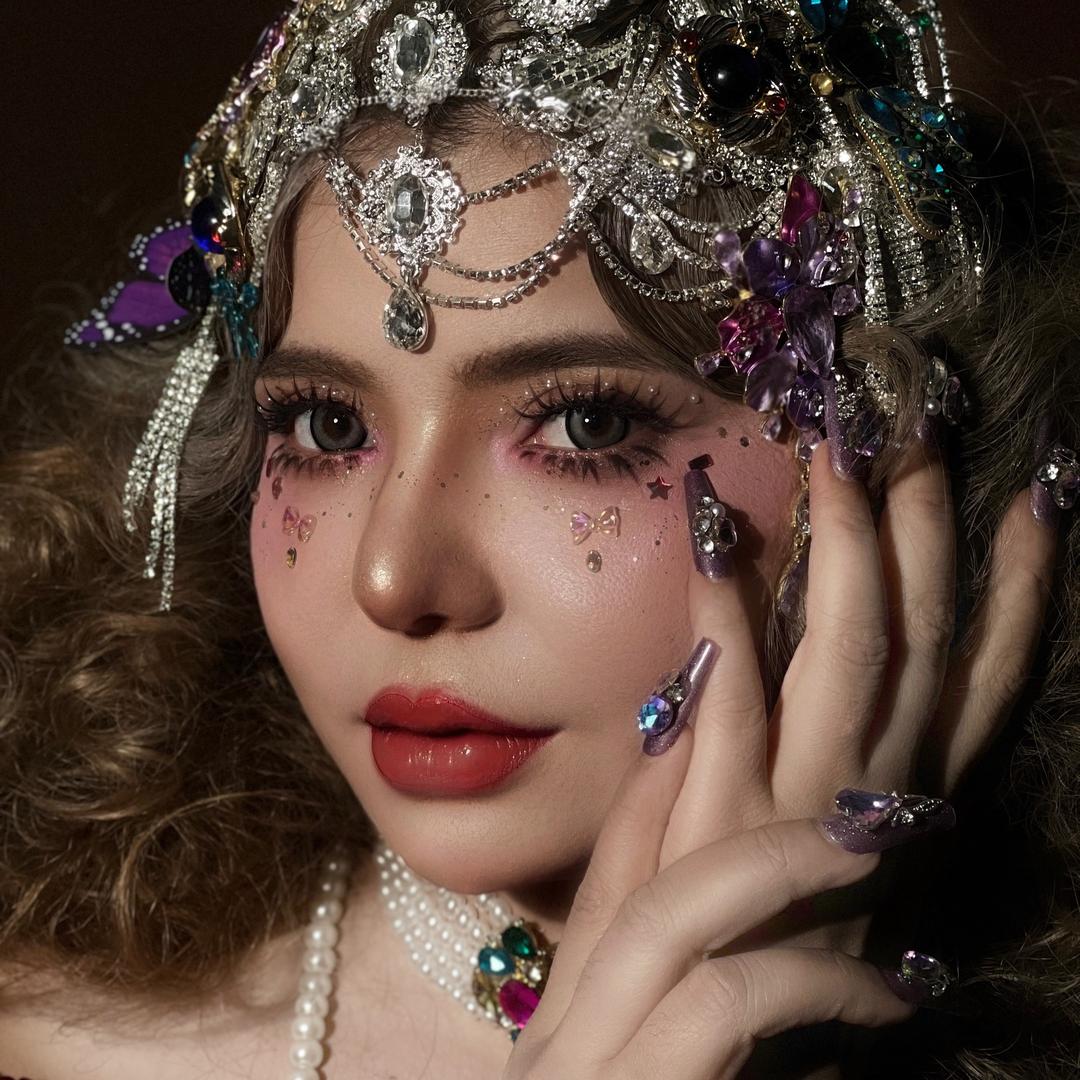 AynurAnwar