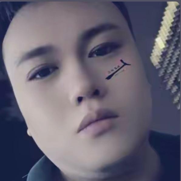 孤独的胖子