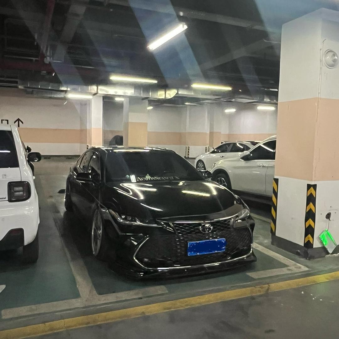 开Zoom的小哥
