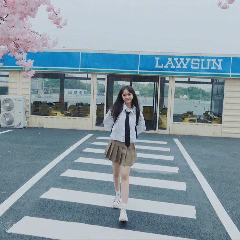 金龙（员工号2）