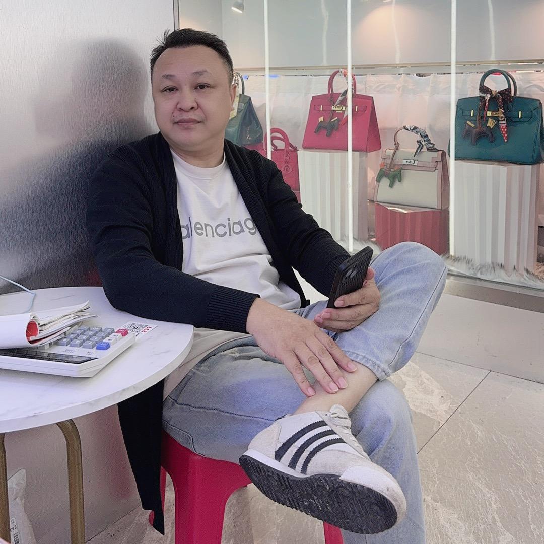 黄科长516668奢侈品包包