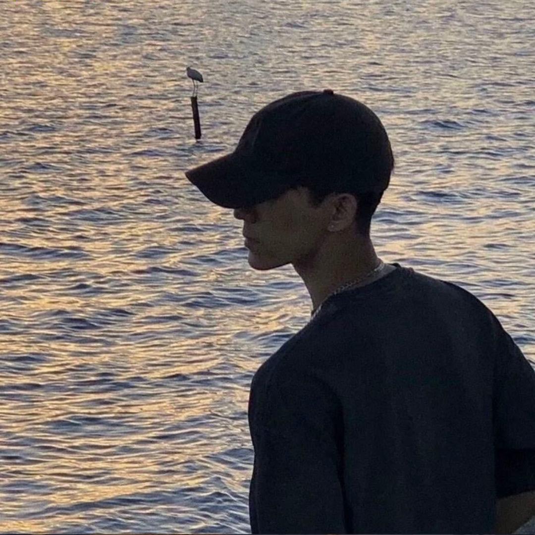 那男的