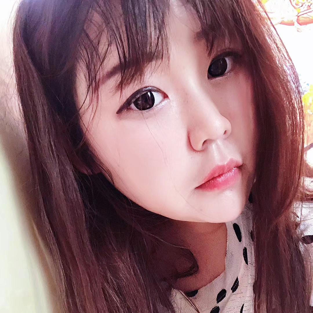 很哇塞的严大佩