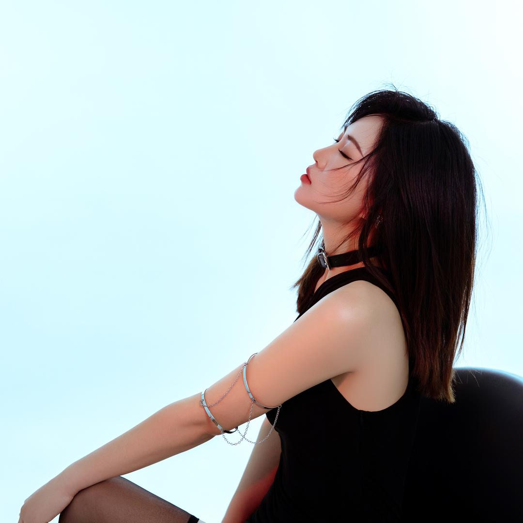 玲丽内衣贝佳人丽丽