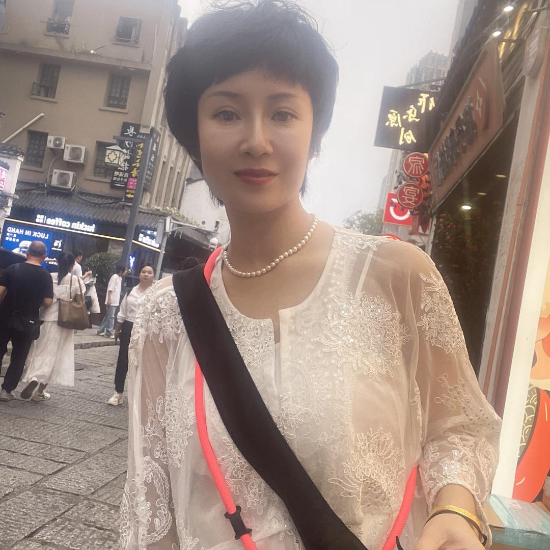 依菲儿